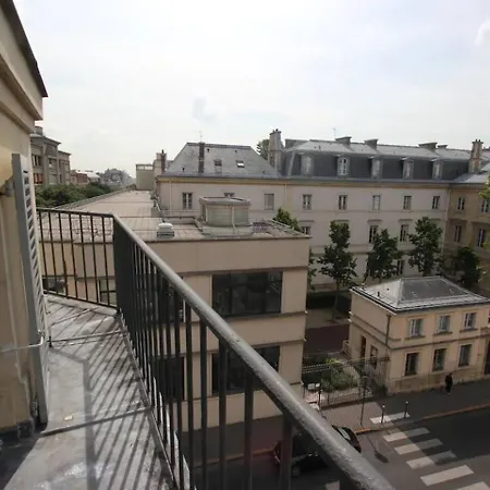 5 Au Dernier étage Parigi