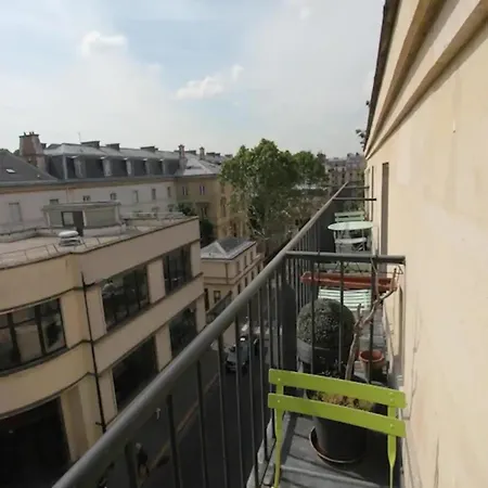 5 Au Dernier étage *