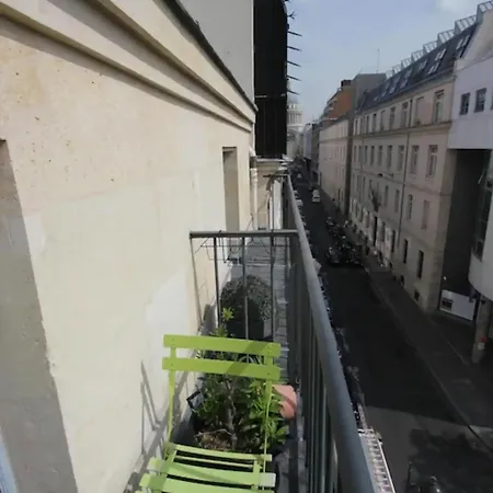 5 Au Dernier étage Parigi